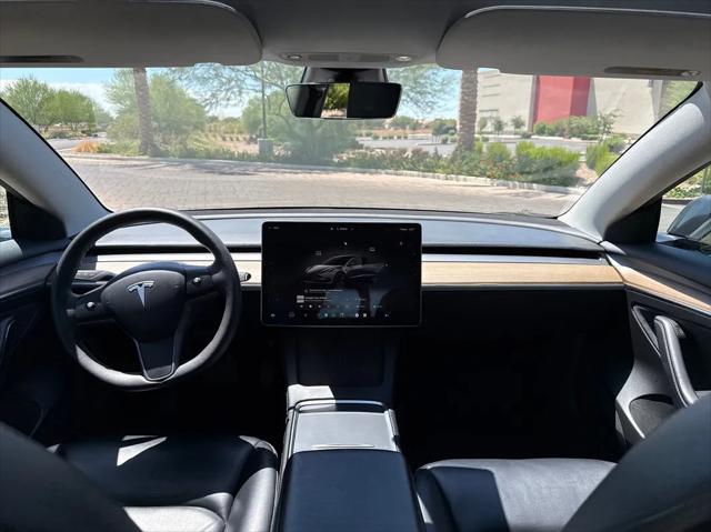Photo of 2023 Midnight Silver Metallic Tesla Model 3