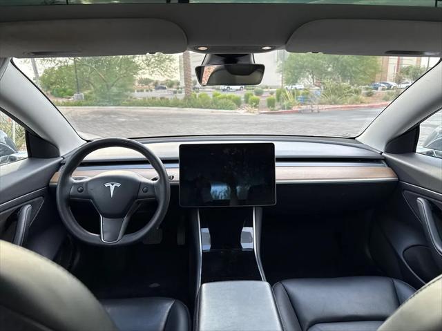 Photo of 2020 Midnight Silver Metallic Tesla Model 3
