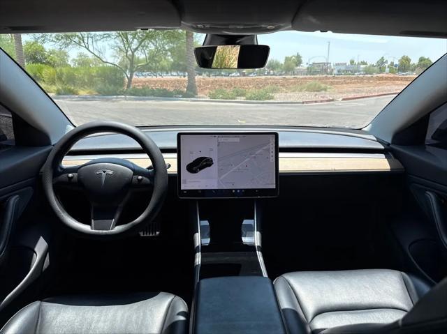 Photo of 2019 Solid Black Tesla Model 3
