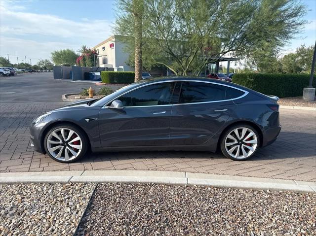 Photo of 2019 Solid Black Tesla Model 3