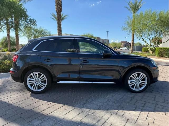 Photo of 2018 Blue Audi Q5
