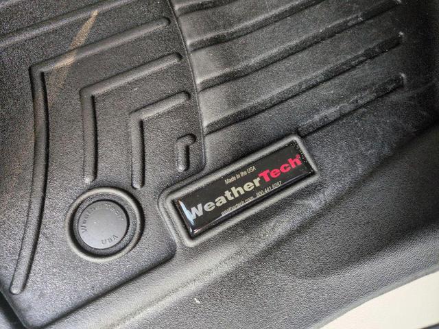 Photo of 2020 Bright White Clearcoat Chrysler Pacifica