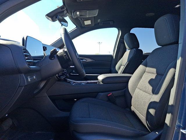 Photo of 2025 Lakeshore Blue Metallic Chevrolet Traverse