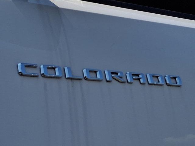 Photo of 2025 Summit White Chevrolet Colorado