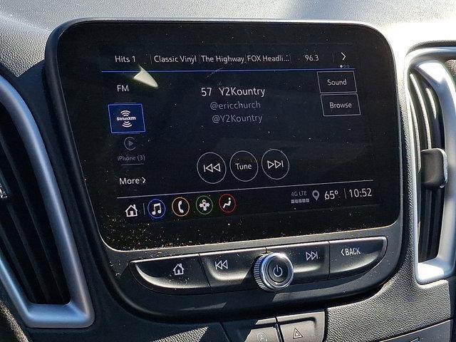Photo of 2024 Summit White Chevrolet Malibu