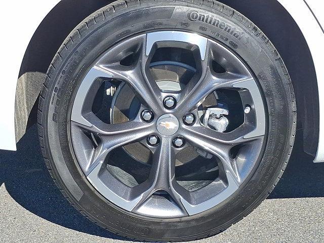 Photo of 2024 Summit White Chevrolet Malibu