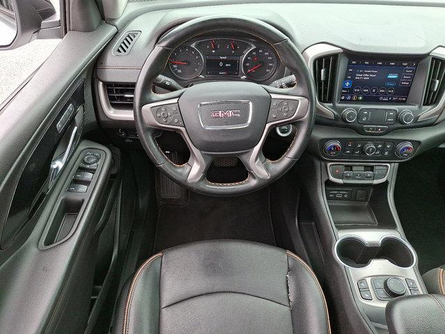 Photo of 2024 Summit White GMC Terrain