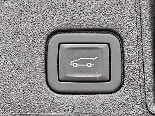 Photo of 2024 Summit White GMC Terrain