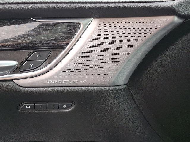 Photo of 2021 Stellar Black Metallic Cadillac XT5
