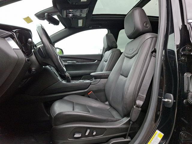 Photo of 2021 Stellar Black Metallic Cadillac XT5