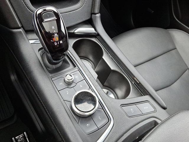Photo of 2021 Stellar Black Metallic Cadillac XT5