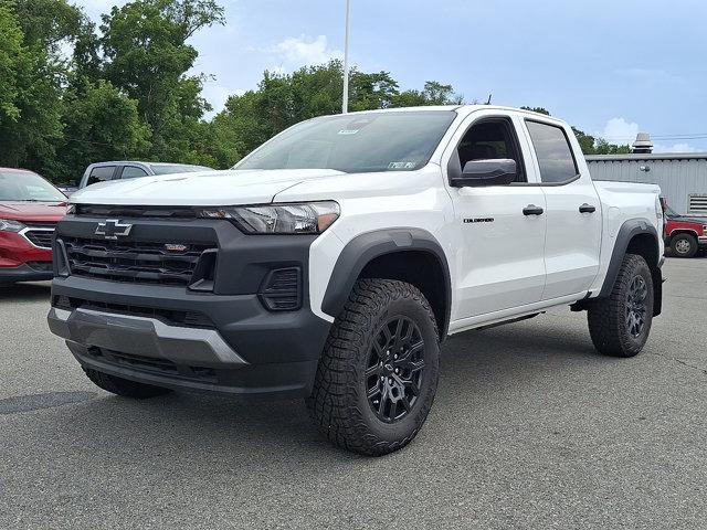 Photo of 2025 Summit White Chevrolet Colorado