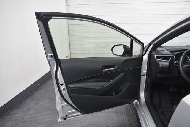 Photo of 2020 Classic Silver Metallic Toyota Corolla