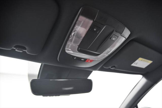 Photo of 2024 Glacial White Pearl Kia K5