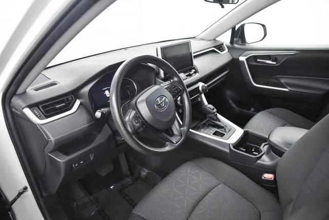 Photo of 2023 Ice Cap Toyota RAV4