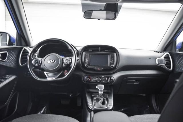 Photo of 2021 Neptune Blue Kia Soul