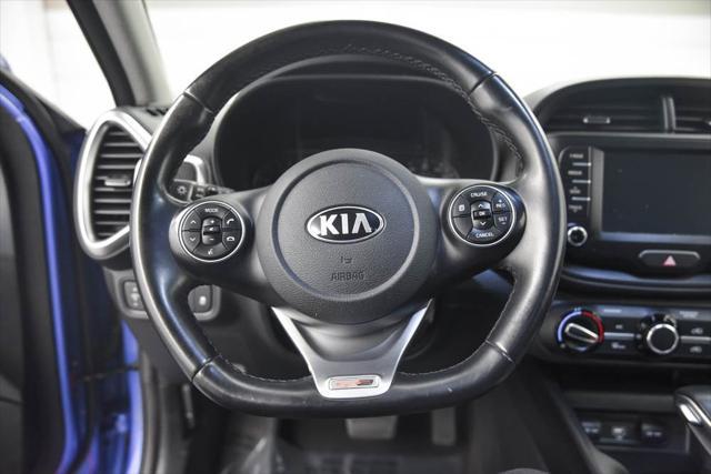 Photo of 2021 Neptune Blue Kia Soul