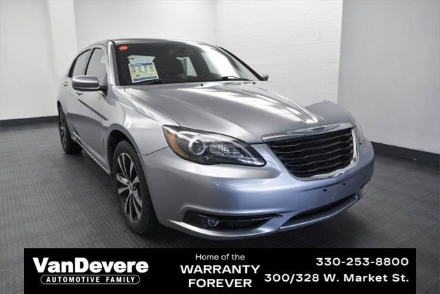 2013 Chrysler 200