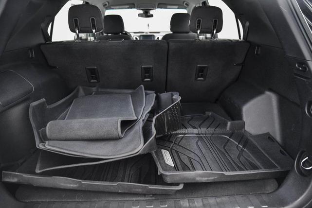 Photo of 2018 Mosaic Black Metallic Chevrolet Equinox