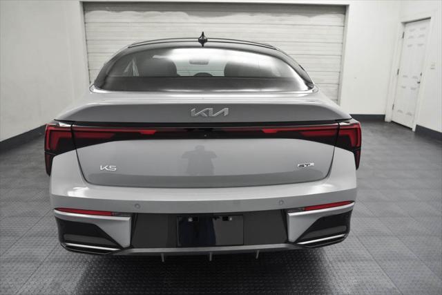 Photo of 2025 Wolf Gray Kia K5