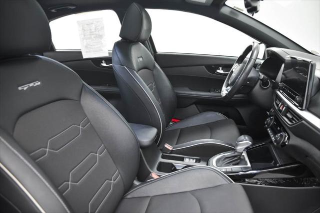 Photo of 2023 Gravity Gray Kia Forte