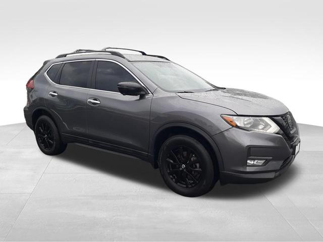 Photo of 2018 Gun Metallic Nissan Rogue