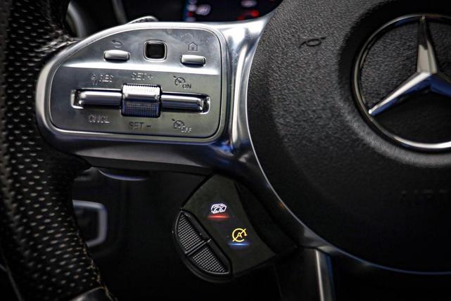 Photo of 2021 Polar White Mercedes-Benz AMG GLC 63
