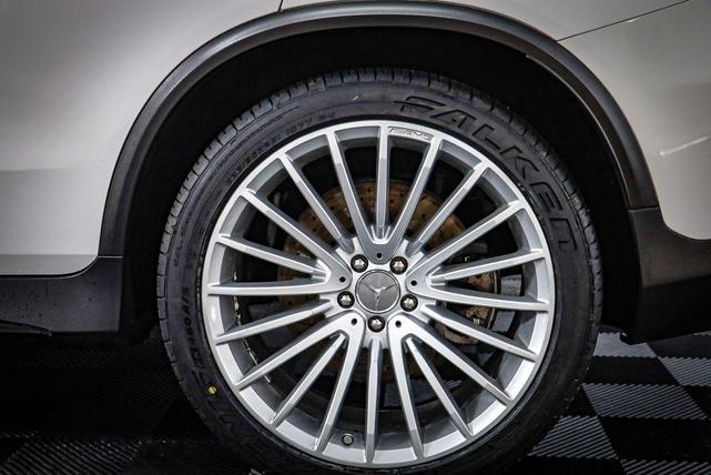 Photo of 2021 Polar White Mercedes-Benz AMG GLC 63