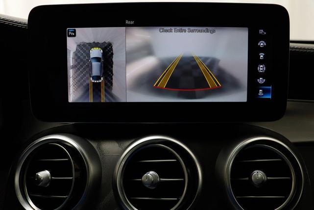 Photo of 2021 Polar White Mercedes-Benz AMG GLC 63