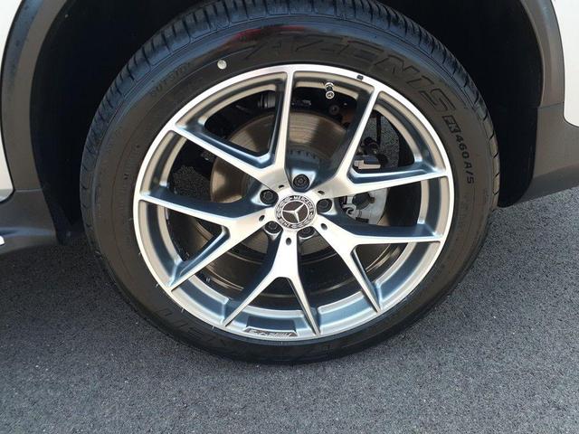 Photo of 2021 Silver Mercedes-Benz GLC 300