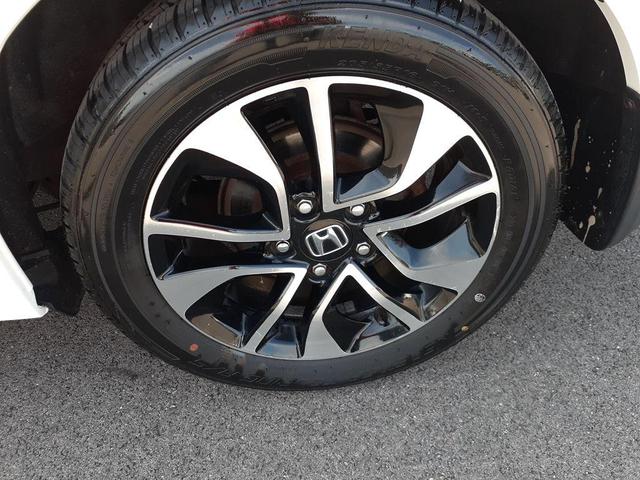 Photo of 2014 Taffeta White Honda Civic