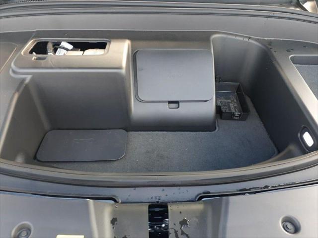 Photo of 2024 Neptune Grey Metallic VinFast VF 9