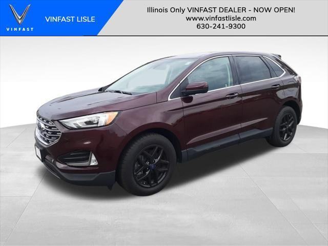 Photo of 2021 Burgundy Ford Edge