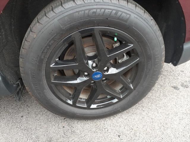 Photo of 2021 Burgundy Ford Edge