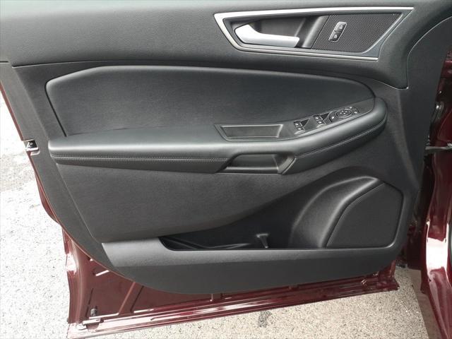 Photo of 2021 Burgundy Ford Edge