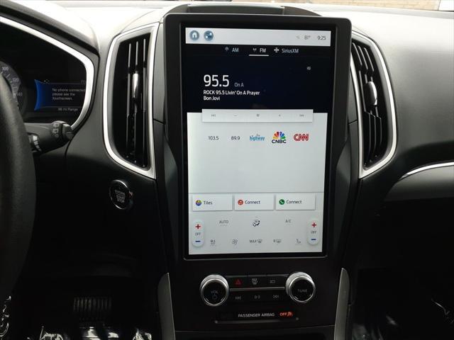 Photo of 2021 Burgundy Ford Edge