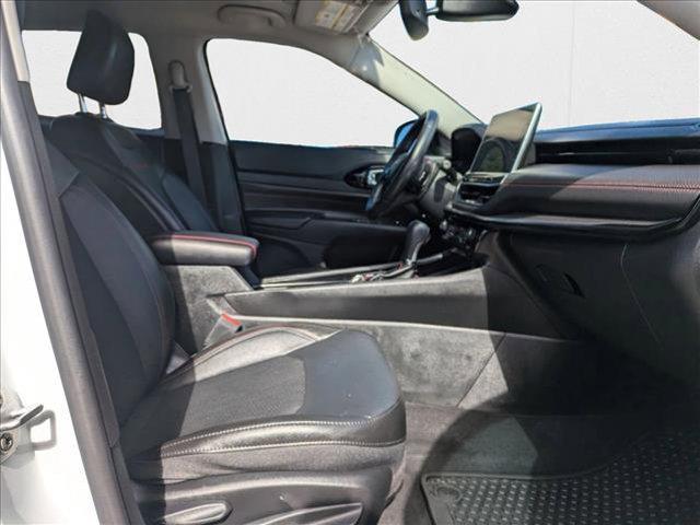 Photo of 2022 Bright White Clearcoat Jeep Compass