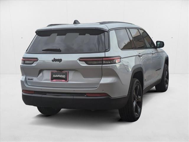 Photo of 2025 Silver Zynith Jeep Grand Cherokee L