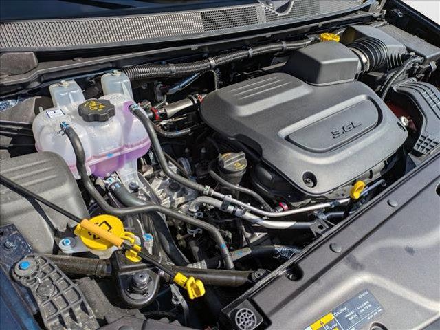 Photo of 2025 Fathom Blue Pearlcoat Chrysler Pacifica