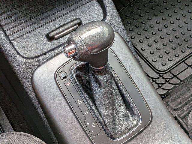 Photo of 2016 Silky Silver Kia Forte