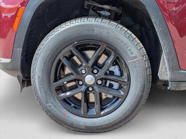 Photo of 2025 Velvet Red Pearlcoat Jeep Grand Cherokee L