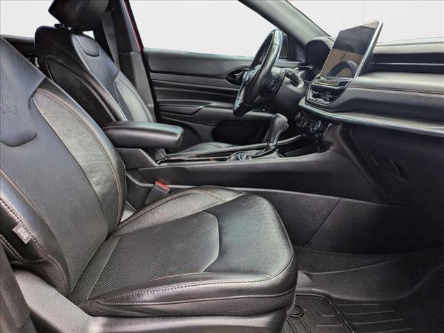 Photo of 2022 Redline Pearlcoat Jeep Compass