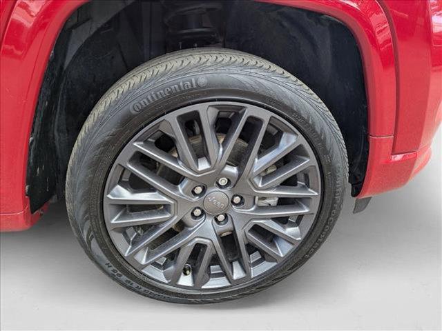 Photo of 2022 Redline Pearlcoat Jeep Compass