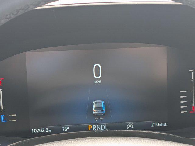 Photo of 2023 Oxford White Ford Escape