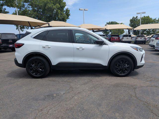 Photo of 2023 Oxford White Ford Escape
