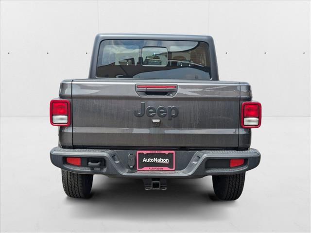 Photo of 2025 Granite Crystal Metallic Clearcoat Jeep Gladiator