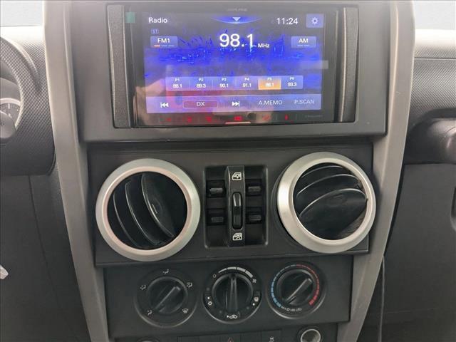 Photo of 2007 Green Jeep Wrangler