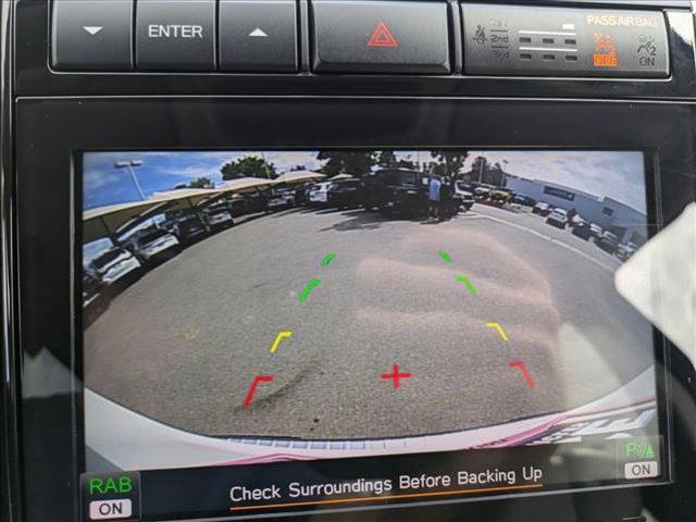 Photo of 2022 Crystal White Pearl Subaru Ascent