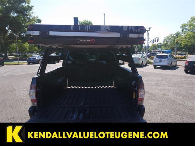 Photo of 2010 Magnetic Gray Metallic Toyota Tacoma