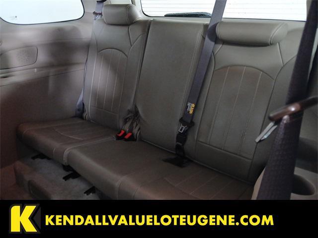 Photo of 2013 White Diamond Tricoat GMC Acadia